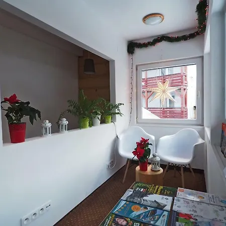 Cicha Woda Centrum ホームステイ ザコパネ