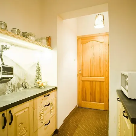 Cicha Woda Centrum ホームステイ *