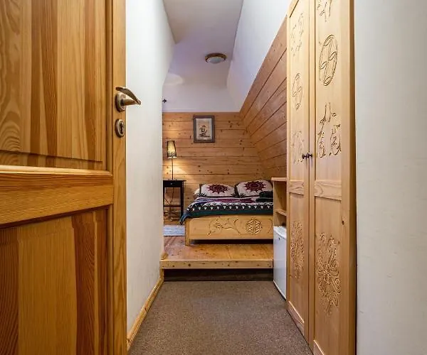 Cicha Woda Centrum * זקופאנה