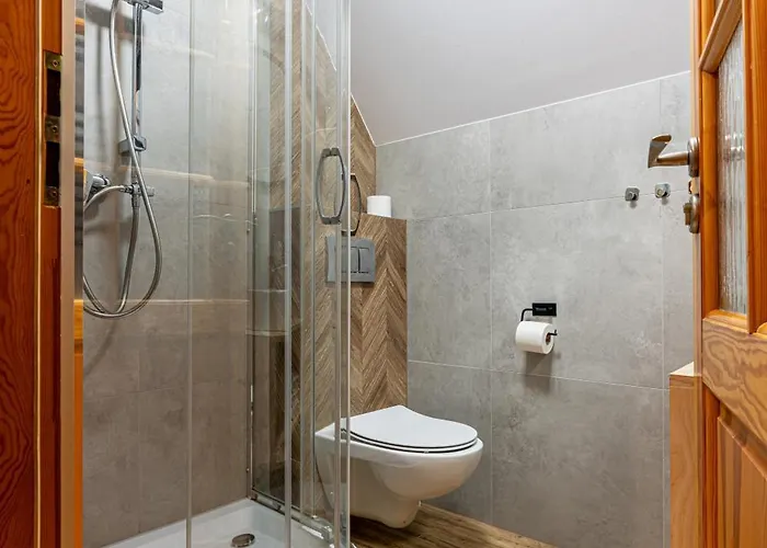 Cicha Woda Centrum זקופאנה