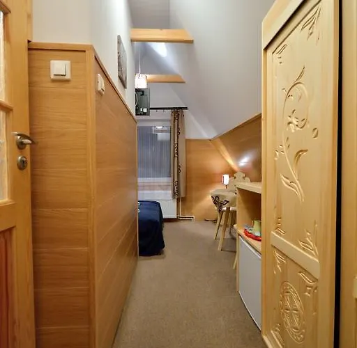 Cicha Woda Centrum זקופאנה